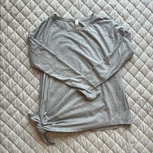 lululemon athletica Basic Light Gray Long Sleeve Top